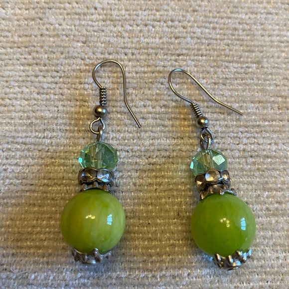 Beautiful and Colorful Earring Set - Picture 2 of 4